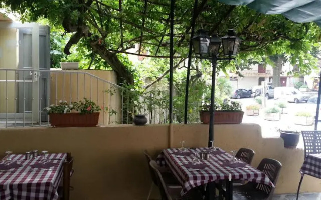 Hotel Restaurant Bourgade