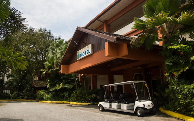 Bukit Merah Laketown Resort