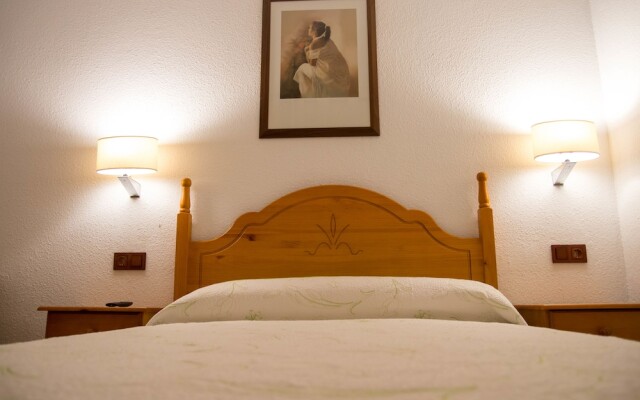 Hostal La Toba