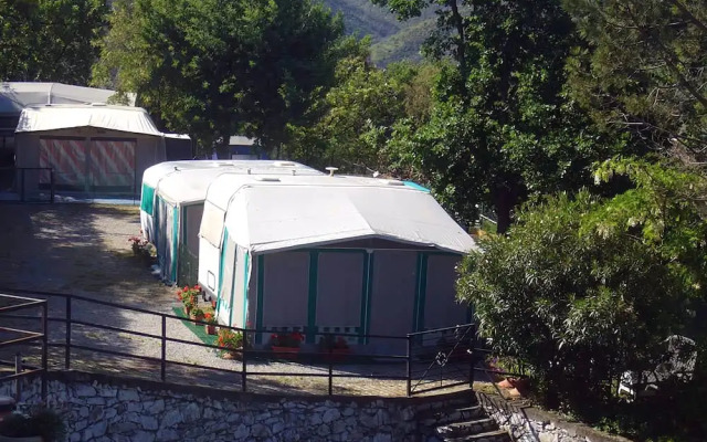 Camping Mare Monti