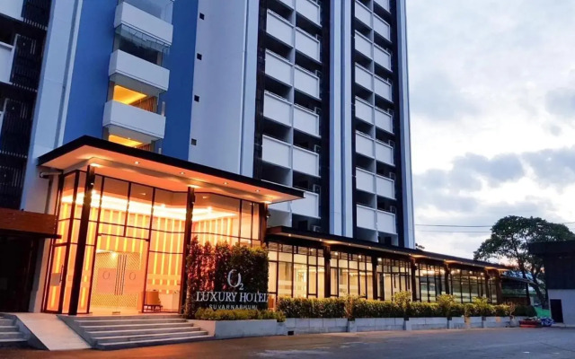 O2 luxury hotel