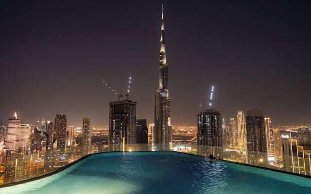 Primestay - 2BR Paramount Midtown-dubai
