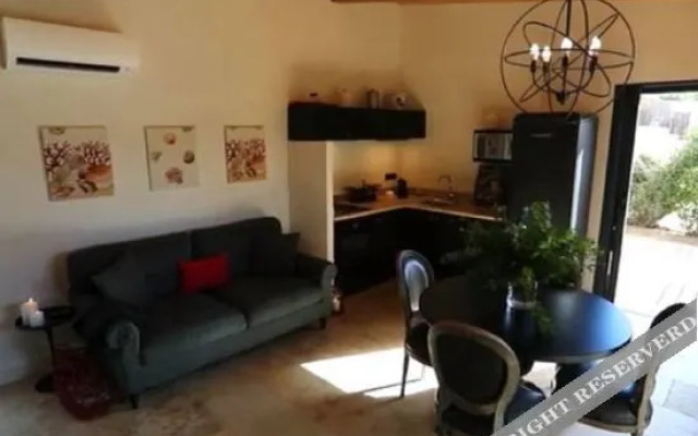 Villa Madra