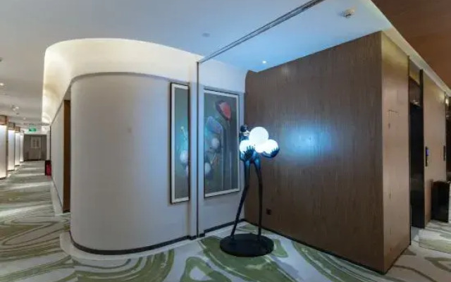 Green No. 19 Hotel (Nanyang Seventh Road Wollonggang Store)