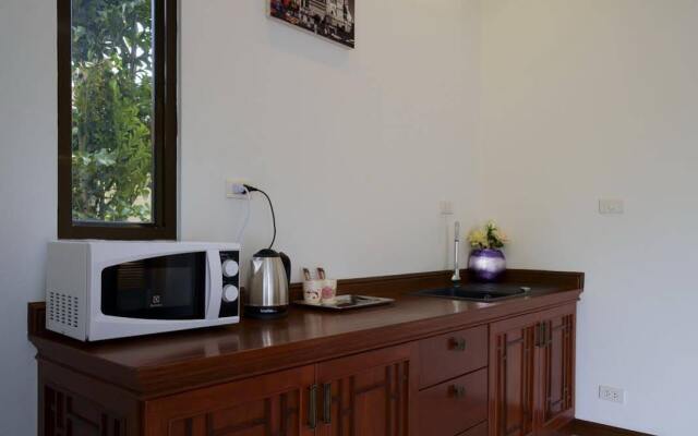 OYO 361 Relax Garden House