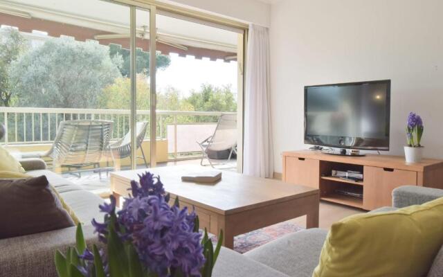 2-bedroom apartment in a residential building with swimming pool