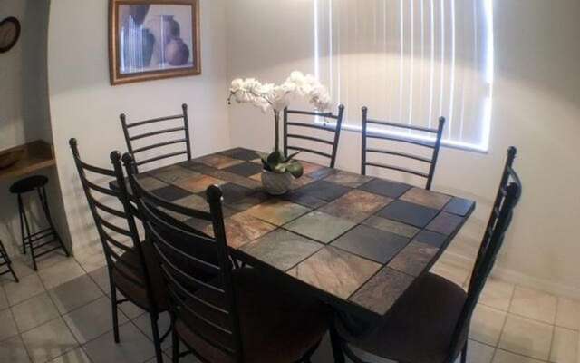 Calabay Dream Apartment 4 Bedroom