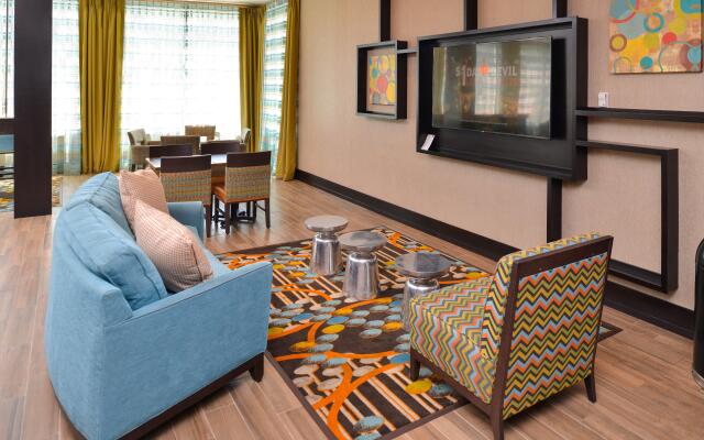 Holiday Inn Express & Suites Austin South by IHG