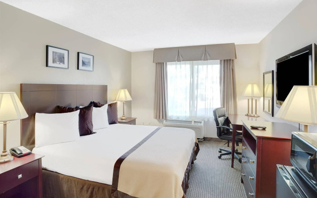 Baymont Inn & Suites