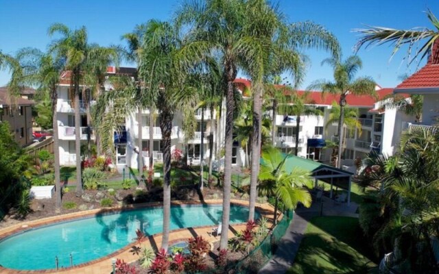 Cannes Court Holiday Apartments