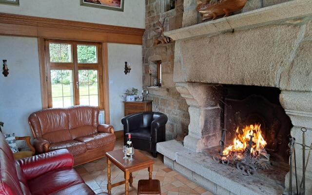 Breton granite stone house with fantastic sea views