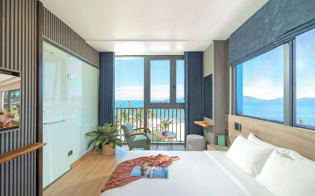 Cozy Front Beach House wid Private Beach