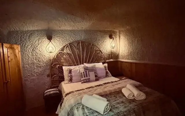 Mommy's Cave Home