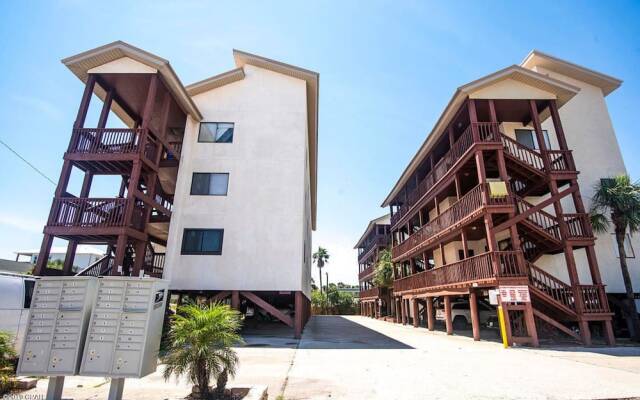 Sand Castle Villas by Panhandle Getaways