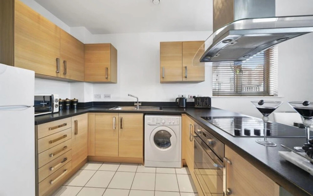 Gorgeous Canterbury Apartment