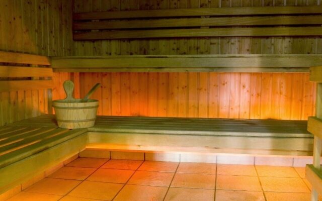 Rochestown Lodge Hotel