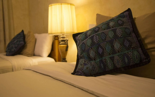 El Carmen Suites