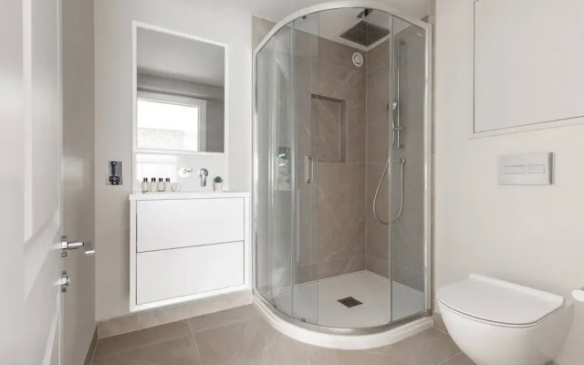 Callcott Street IV by Onefinestay