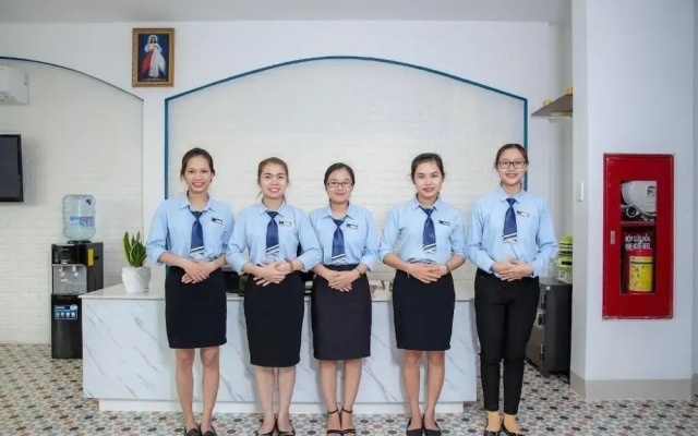 Chill Box Premier Beach Hotel