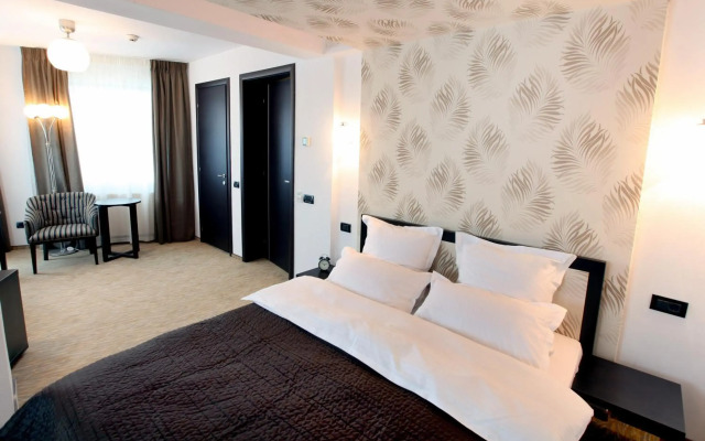 Ambiance Hotel
