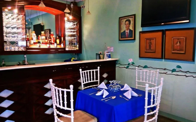 RedDoorz Plus @ Calle Crisologo Vigan