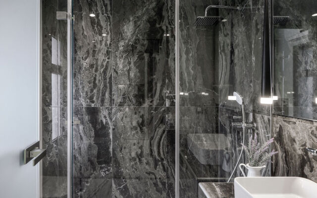 Serenity Suites
