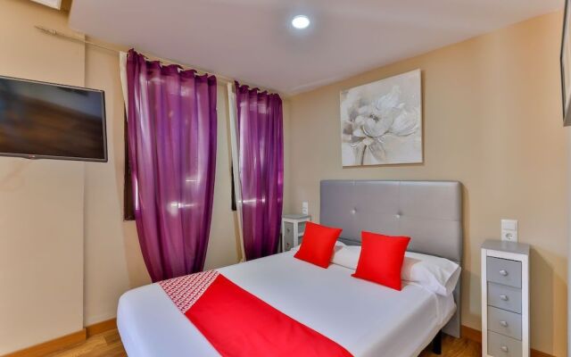 Hostería El Bodegón De Gredos