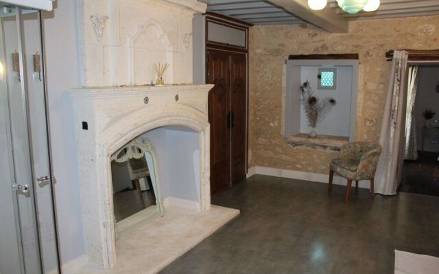 Le Patio Chambres et Table dHotes