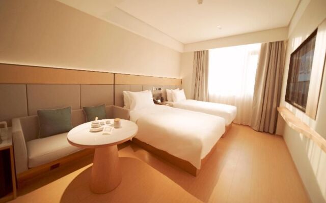 Ji Hotel (Beijing Guangqu Road Branch)