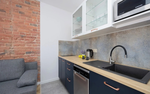 A Unique Studio for 4 by Renters