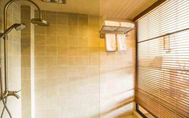 Arcadia Resorts