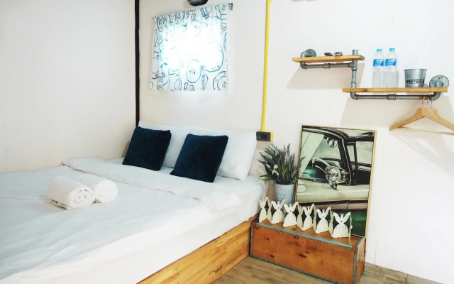 Sweet Box Bed and Breakfast