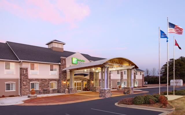 Holiday Inn Express Monticello, an IHG Hotel