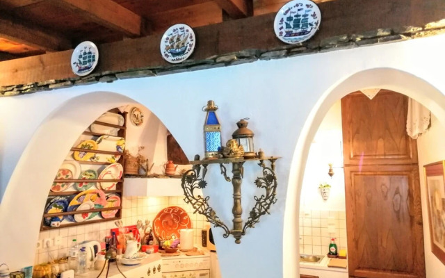 Traditional country house in Tinos