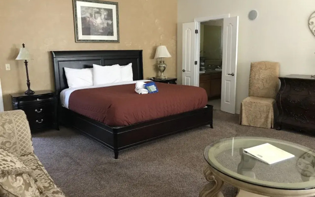 Candlewyck Cove Resort