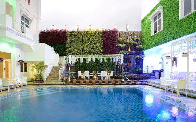 Sahira Butik Hotel Pakuan (Syariah Hotel)