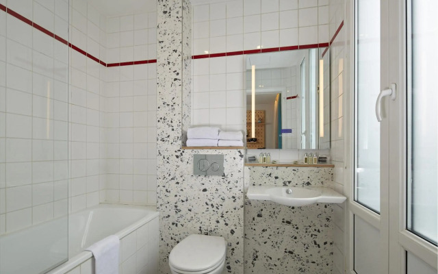 Hôtel Locomo - Gare De Lyon Bastille
