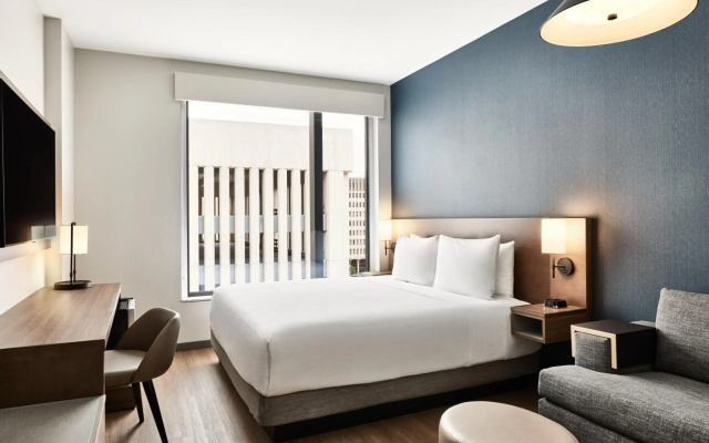 Hyatt Place Phoenix / Downtown