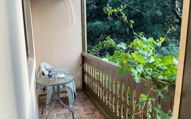 Tbilisi Tales (Тбилиси Тэйлс)