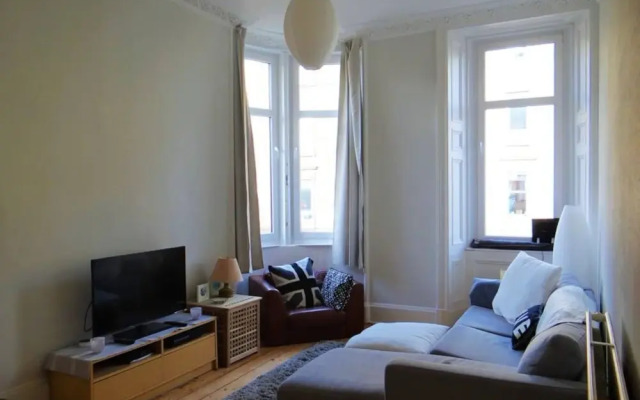 2 Bedroom Apartment in Edinburgh Sleeps 4