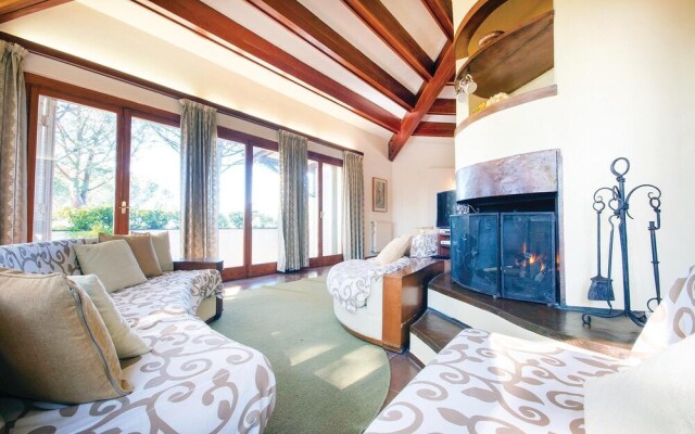 Nice Home in Lari With 3 Bedrooms and Wifi