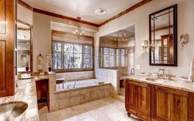 Ski Bridge Lodge by Pinnacle Lodging