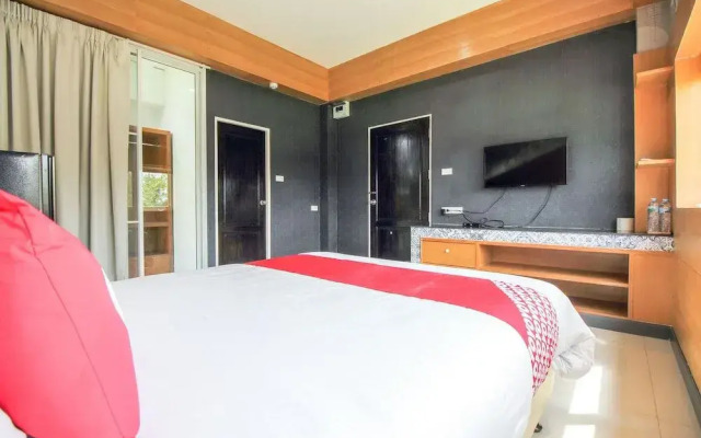 Oyo 387 Little Bangbon