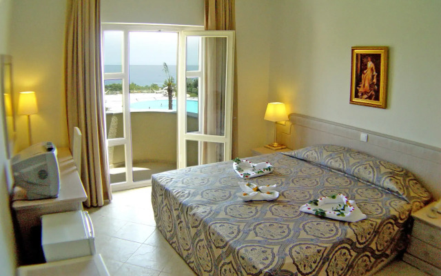 Отель XL Hotels