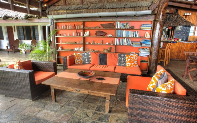 Deco Stop Lodge