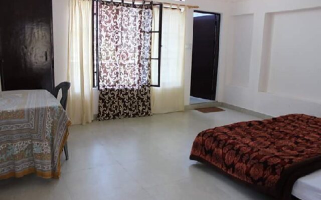 Tripti Hotel