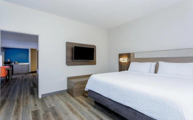 Holiday Inn Express Hotel & Suites Ocoee East by IHG
