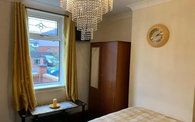 Busybee - Guest House- Self service