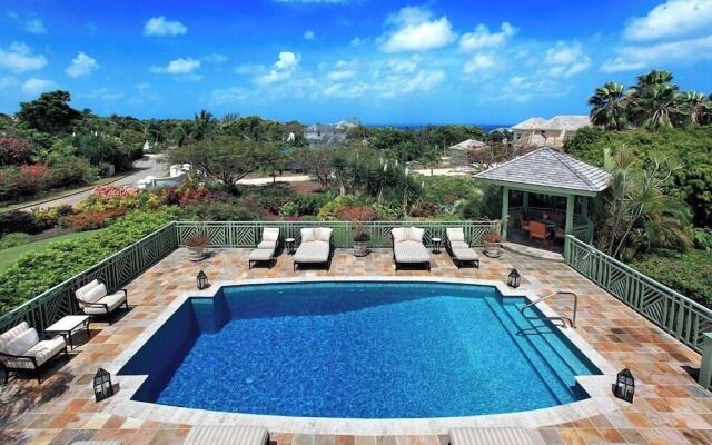'sweet Dream' Villa w/ Private Pool in Sugar Hill!
