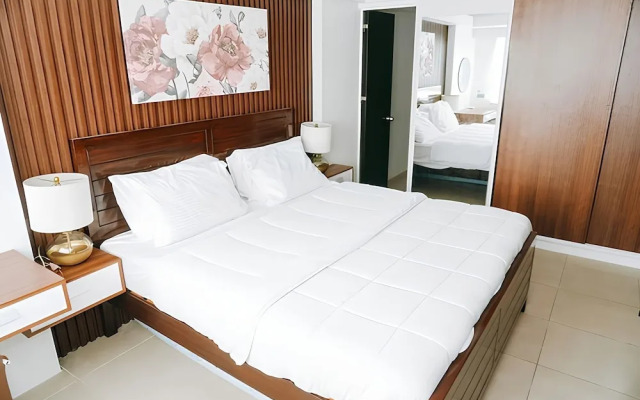 Avida Prime Suite with 3Bededrooms No.35